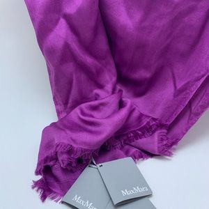 Max Mara  “Upupa” purple scarf 100% silk w fringe